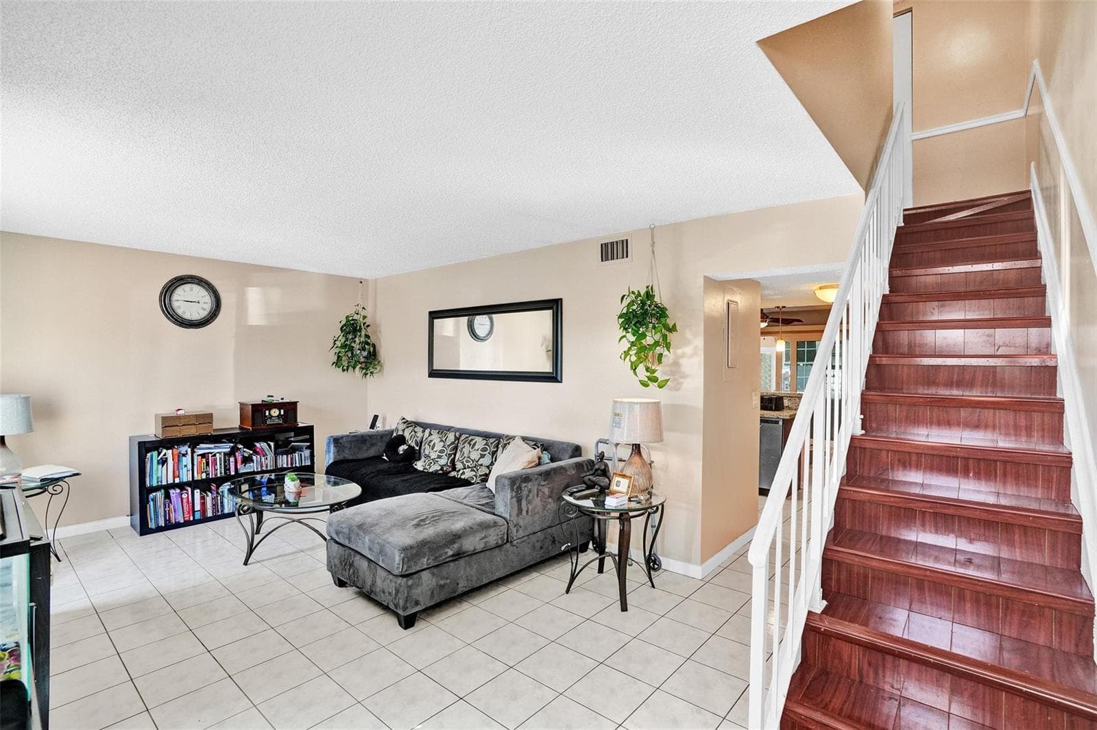 8081 NW 11th Street # E, Margate, FL 33063