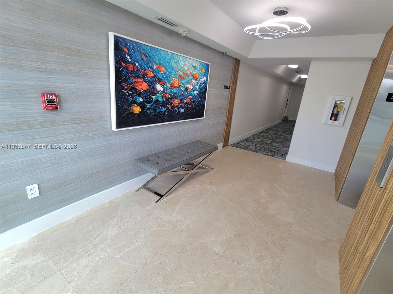 5880 Collins Ave # 302, Miami Beach, FL 33140 — zdjęcie 5
