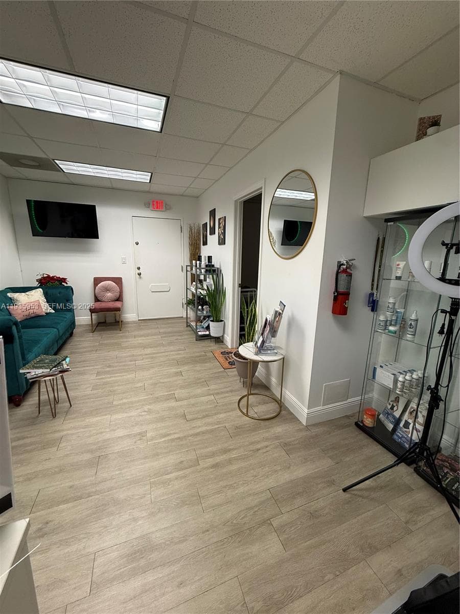 717 Ponce De Leon Blvd # 206, Coral Gables, FL 33134 — zdjęcie 2