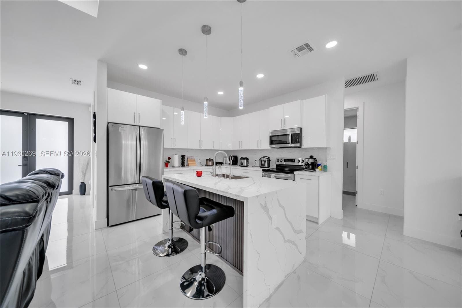 1112 Clark Ave, Lehigh Acres, FL 33972 — zdjęcie 5