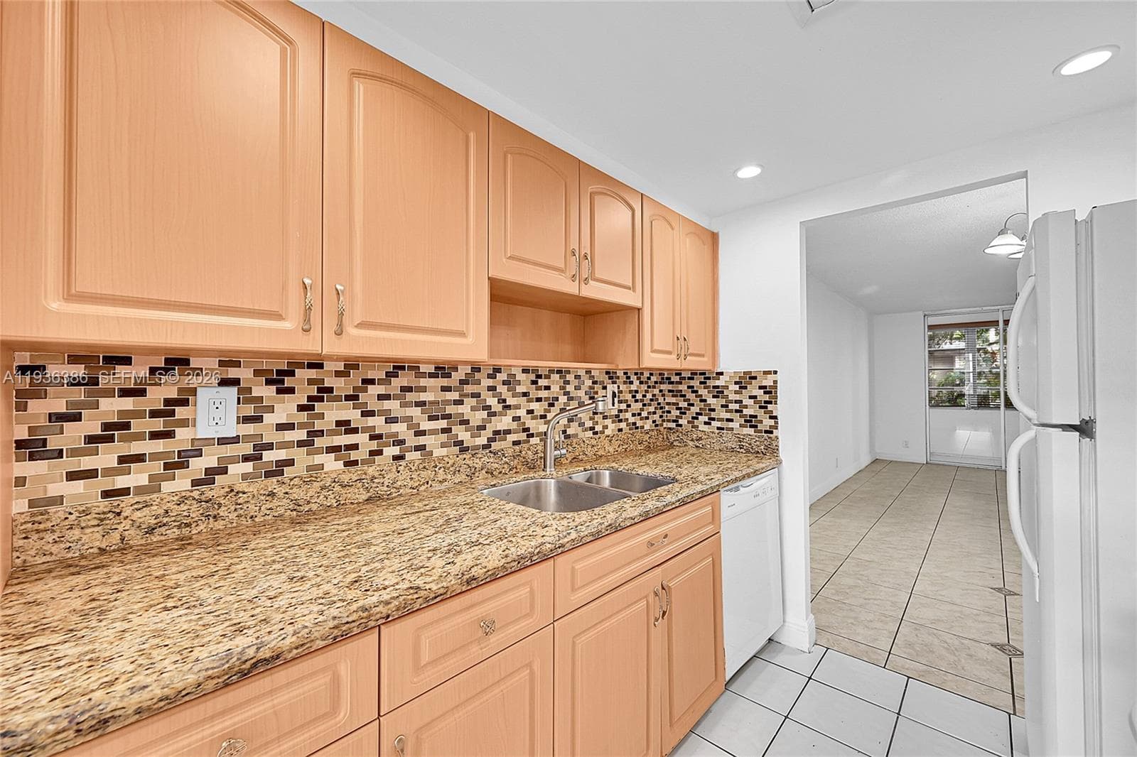 4850 NW 29th Ct # 125, Lauderdale Lakes, FL 33313 — zdjęcie 2