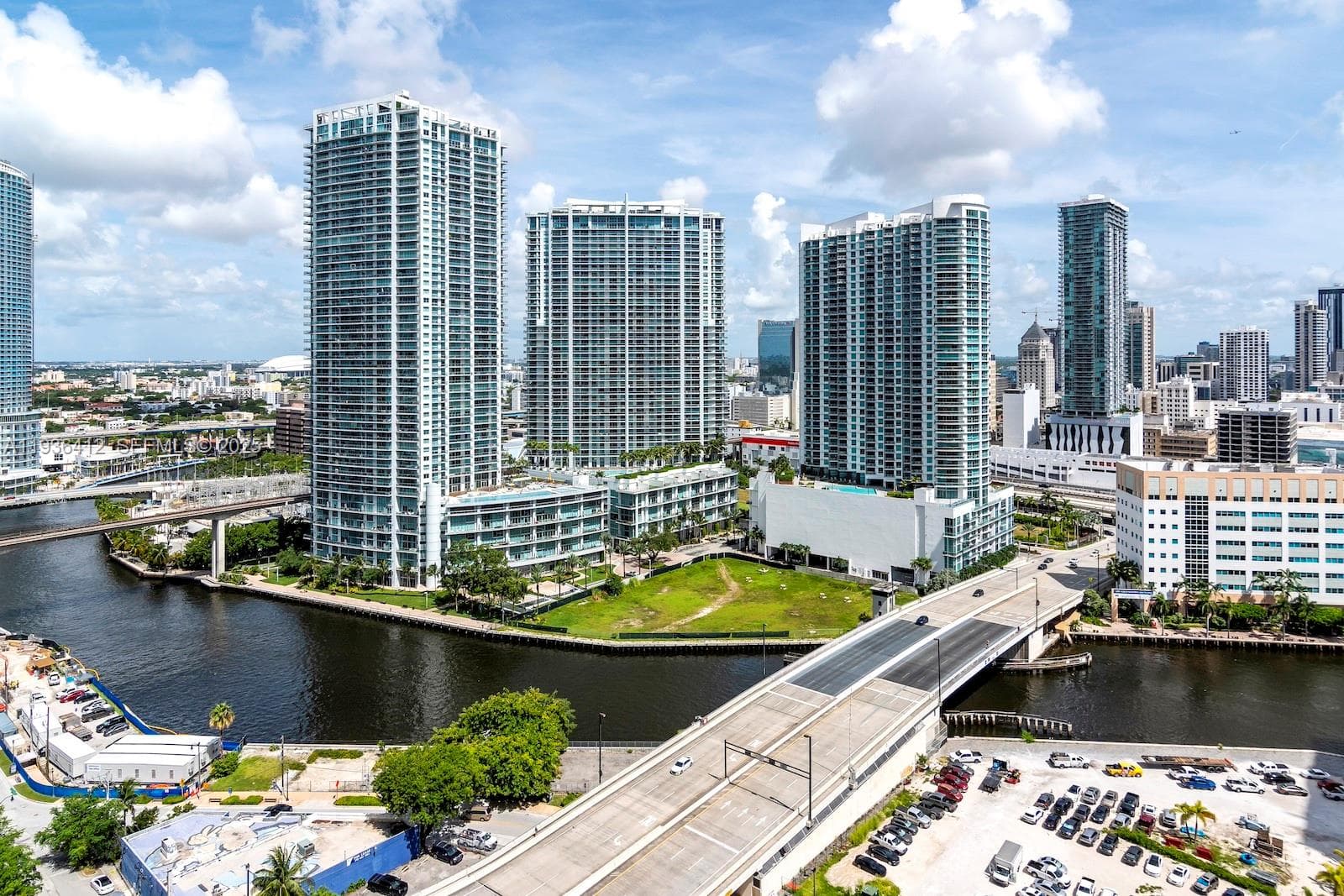 68 SE 6th St # 2010, Miami, FL 33131 — zdjęcie 3