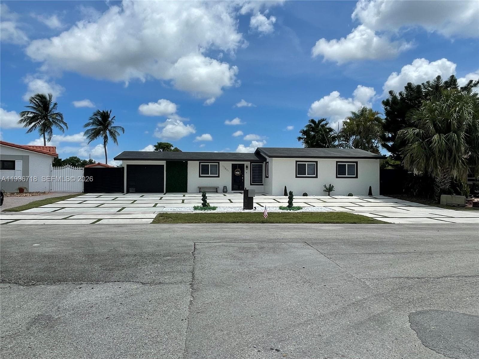 17831 NW 84th Ct, Miami, FL 33015 — zdjęcie 3
