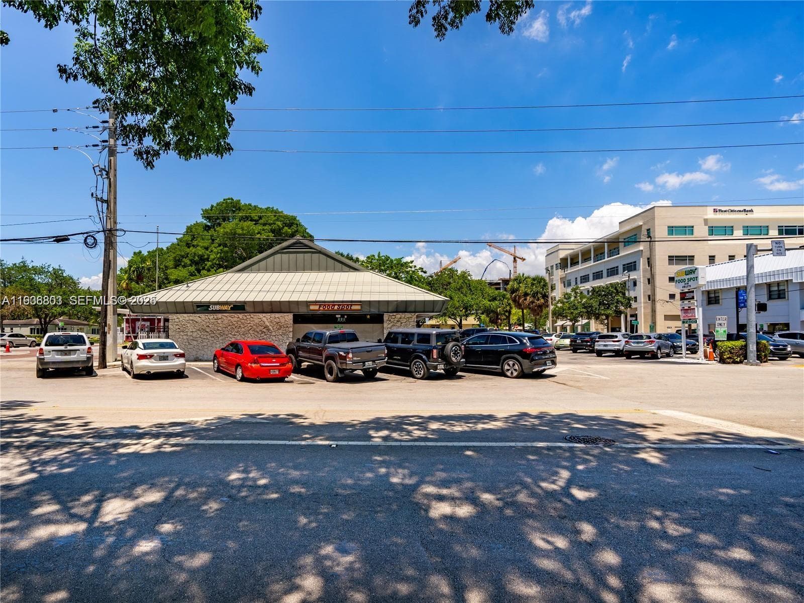 7400 SW 57th Ave, South Miami, FL 33143 — zdjęcie 3