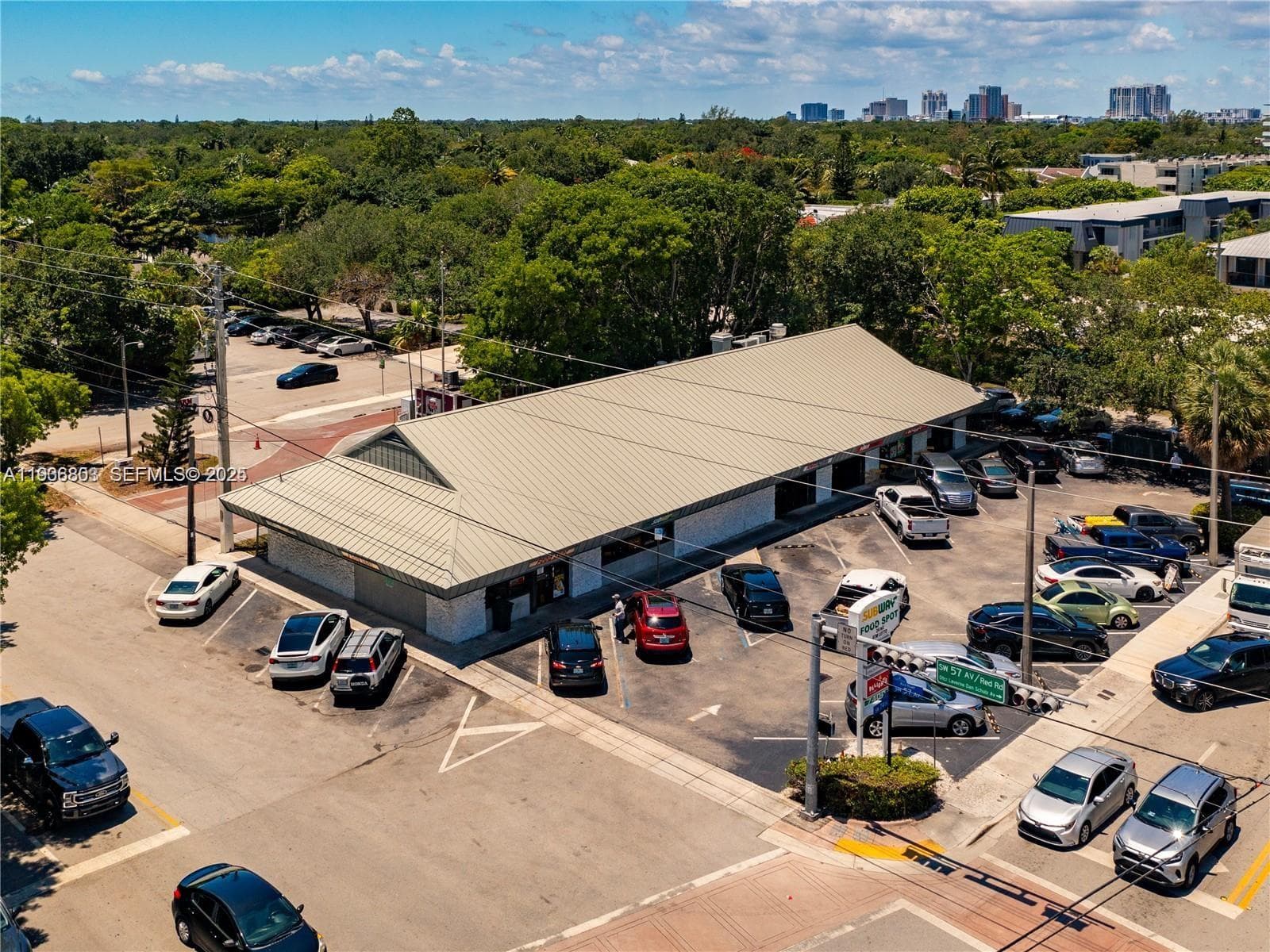 7400 SW 57th Ave, South Miami, FL 33143