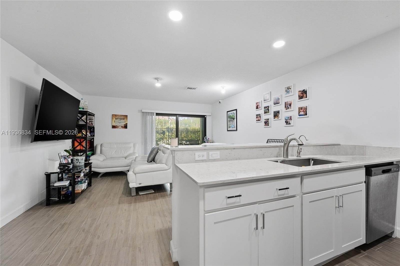 5059 Genove Pl, Riviera Beach, FL 33410 — zdjęcie 4