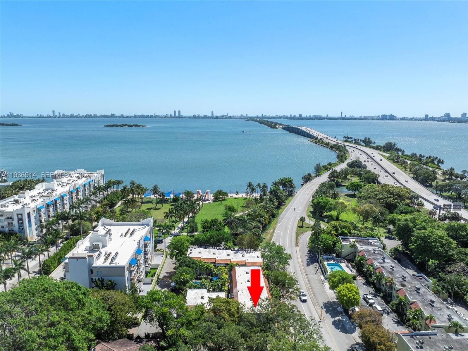 523 NE 38th St # 6, Miami, FL 33137 — zdjęcie 2