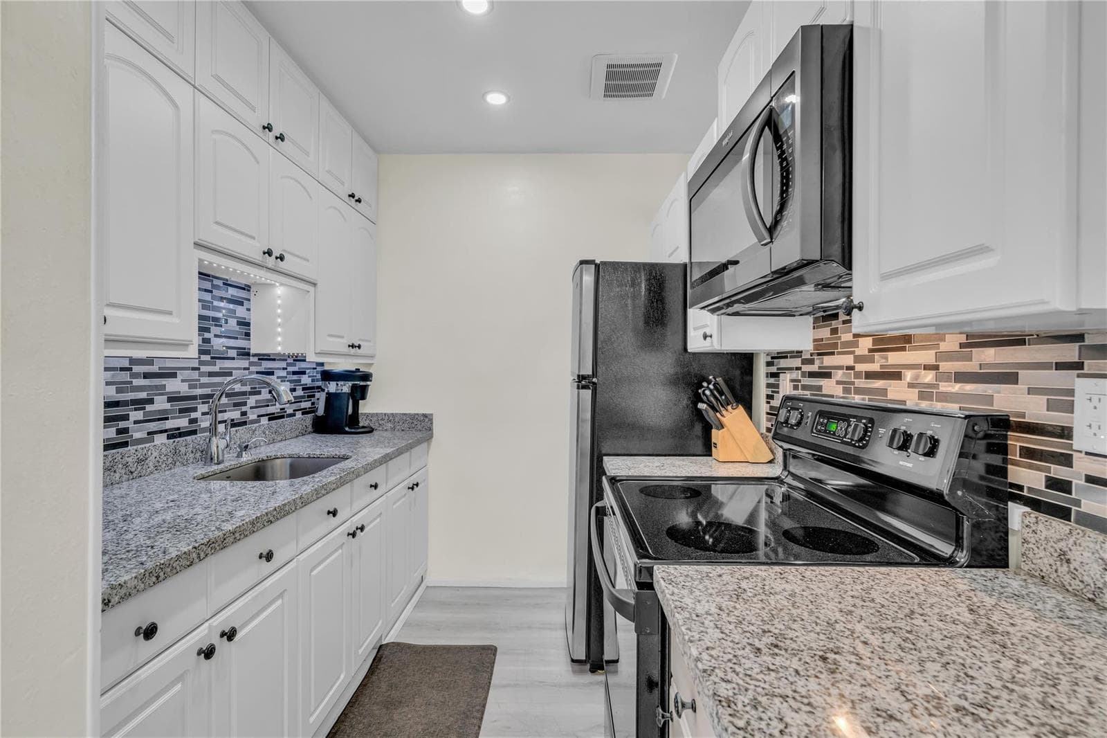 1050 SW 11th Street # 1L, Hallandale Beach, FL 33009 — zdjęcie 3
