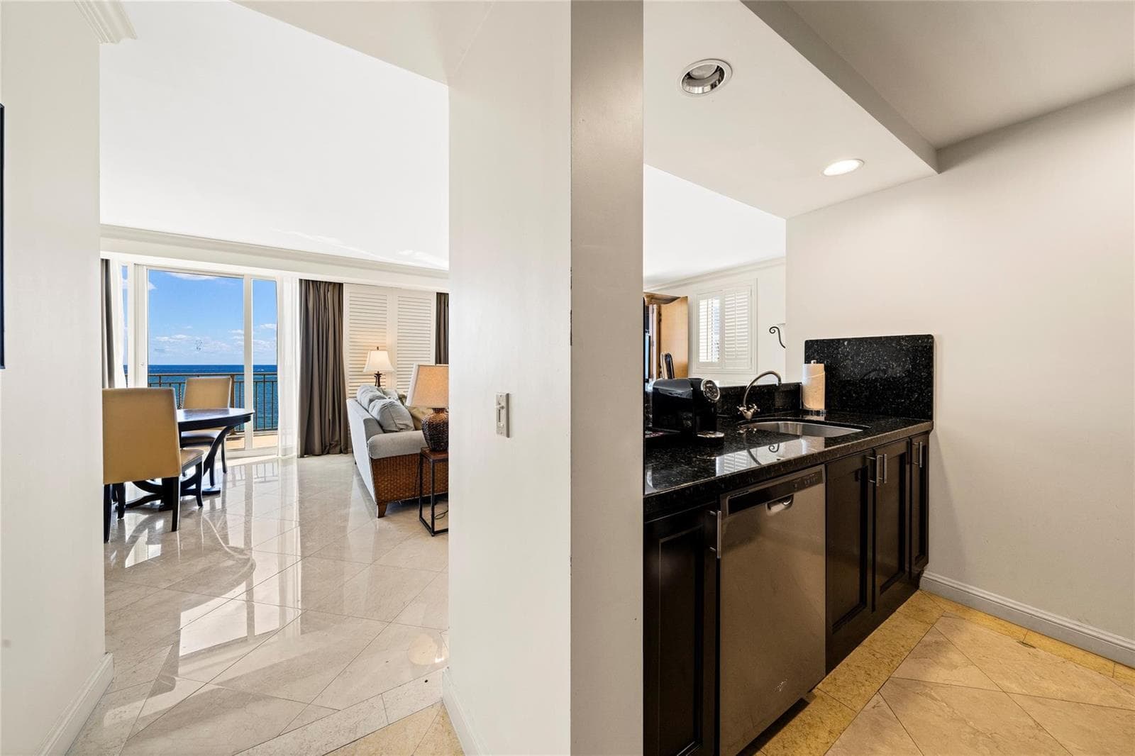 601 N Ft Lauderdale Bch Boulevard # 1008, Fort Lauderdale, FL 33304 — zdjęcie 5