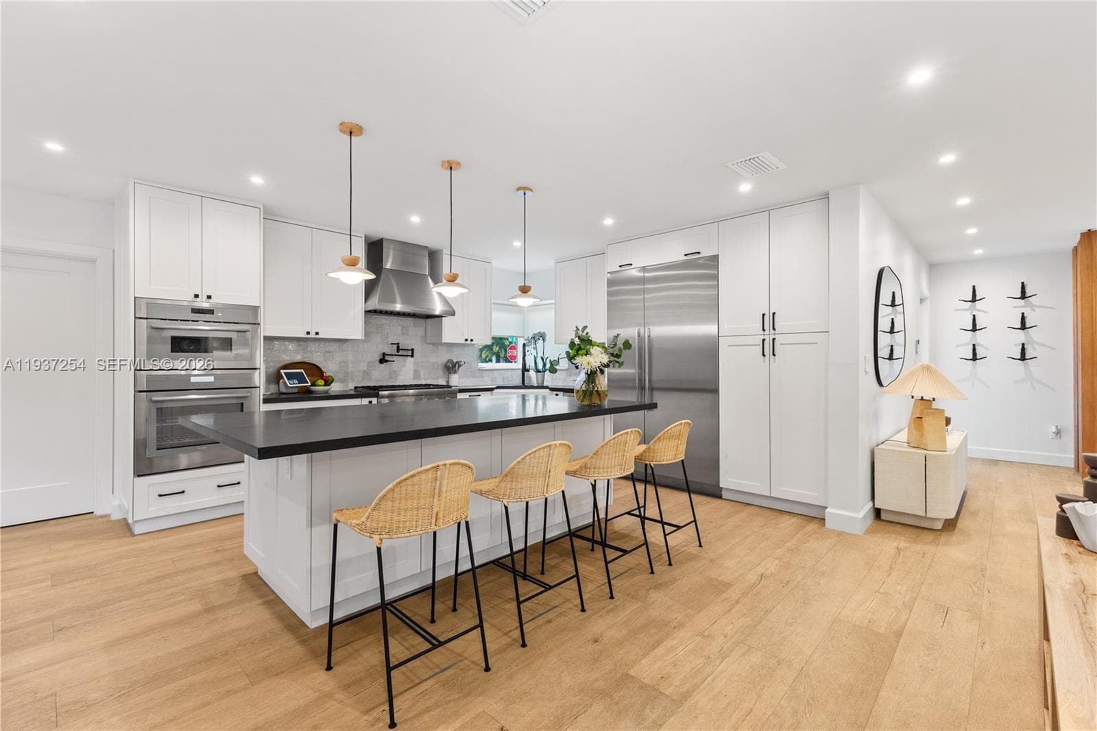 800 NE 72nd St, Miami, FL 33138 — zdjęcie 2