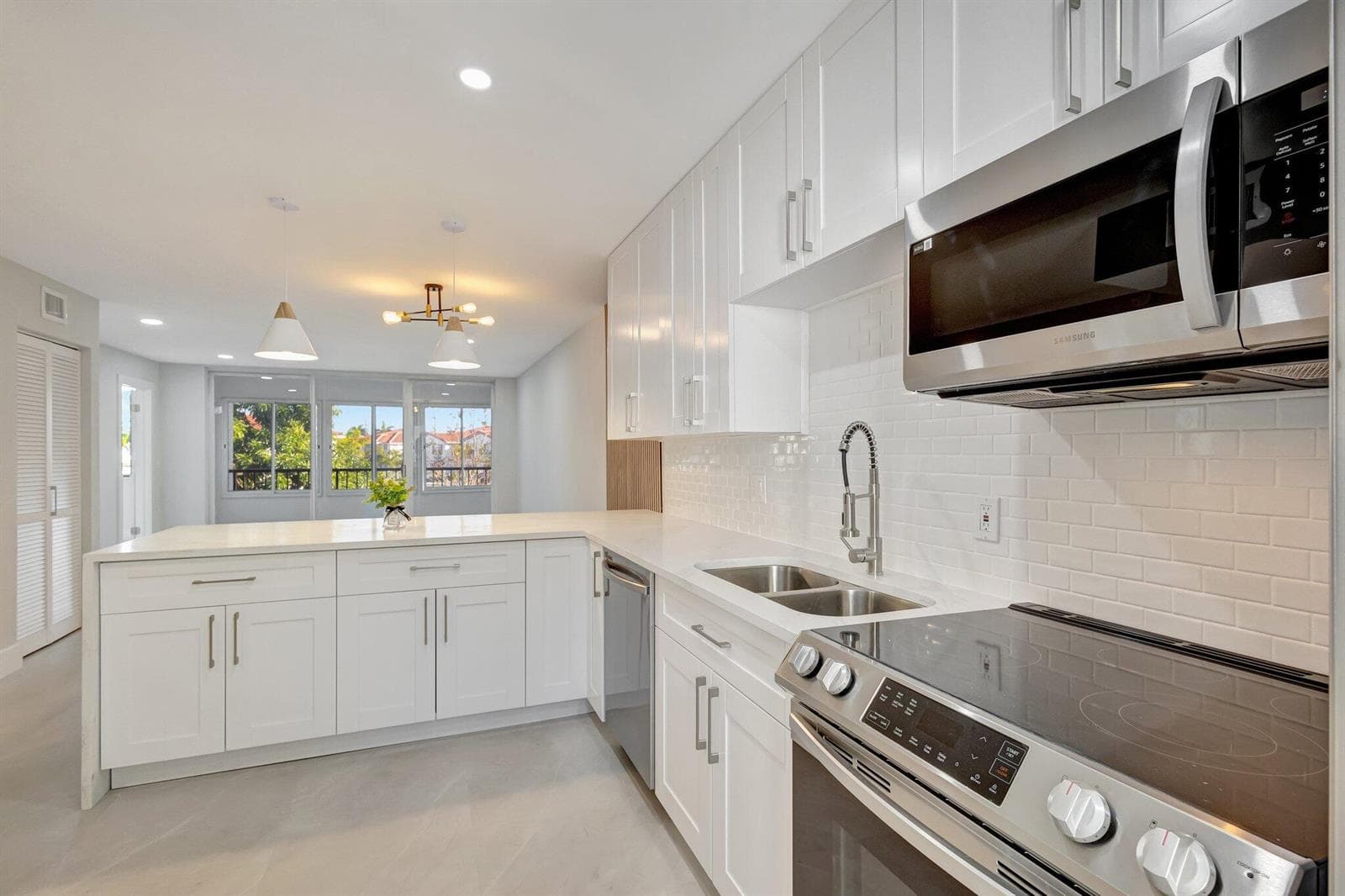 4090 Tivoli Court # 208, Lake Worth, FL 33467 — zdjęcie 4