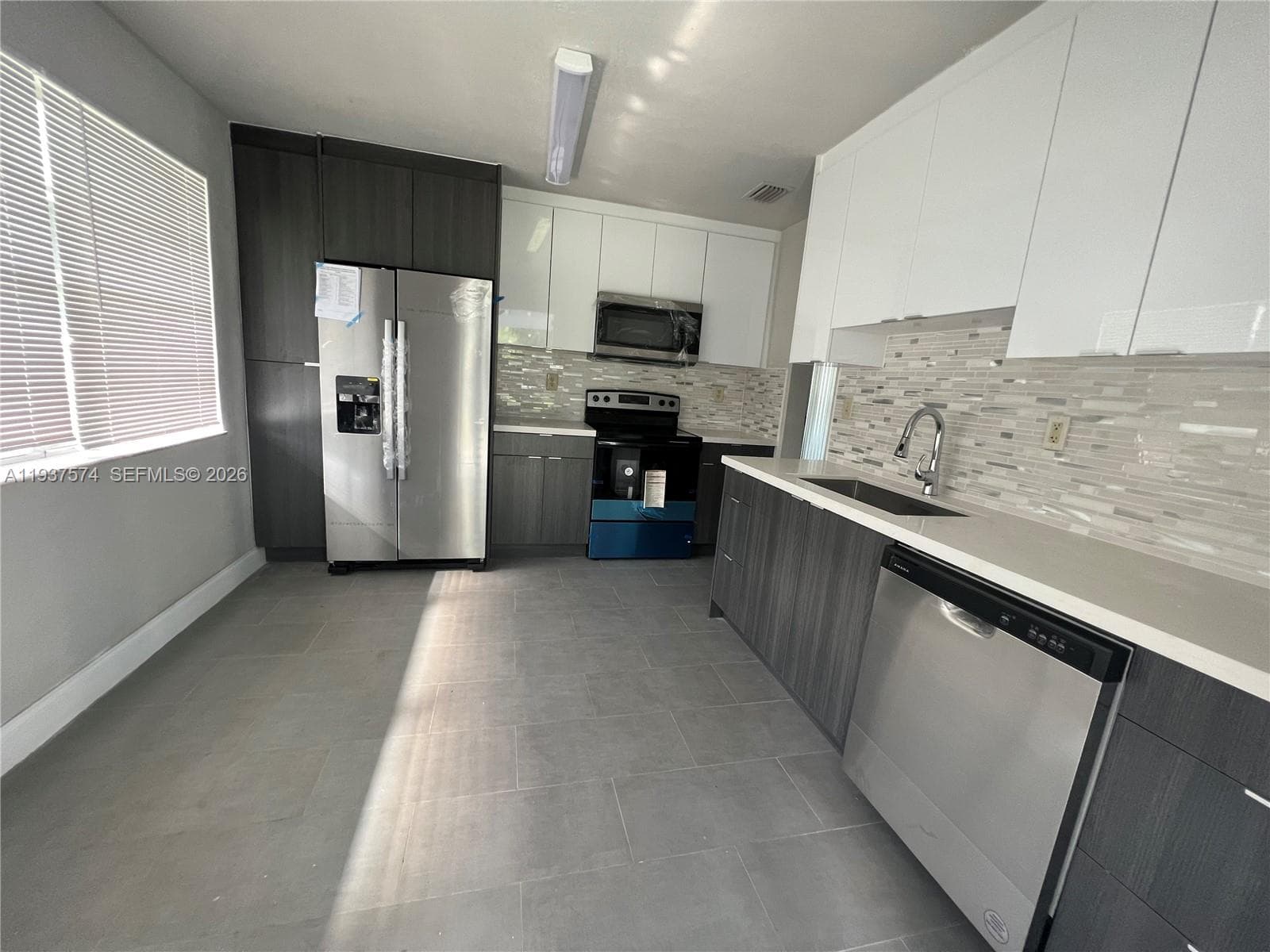 4321 NW 12th Ter, Oakland Park, FL 33309 — zdjęcie 3