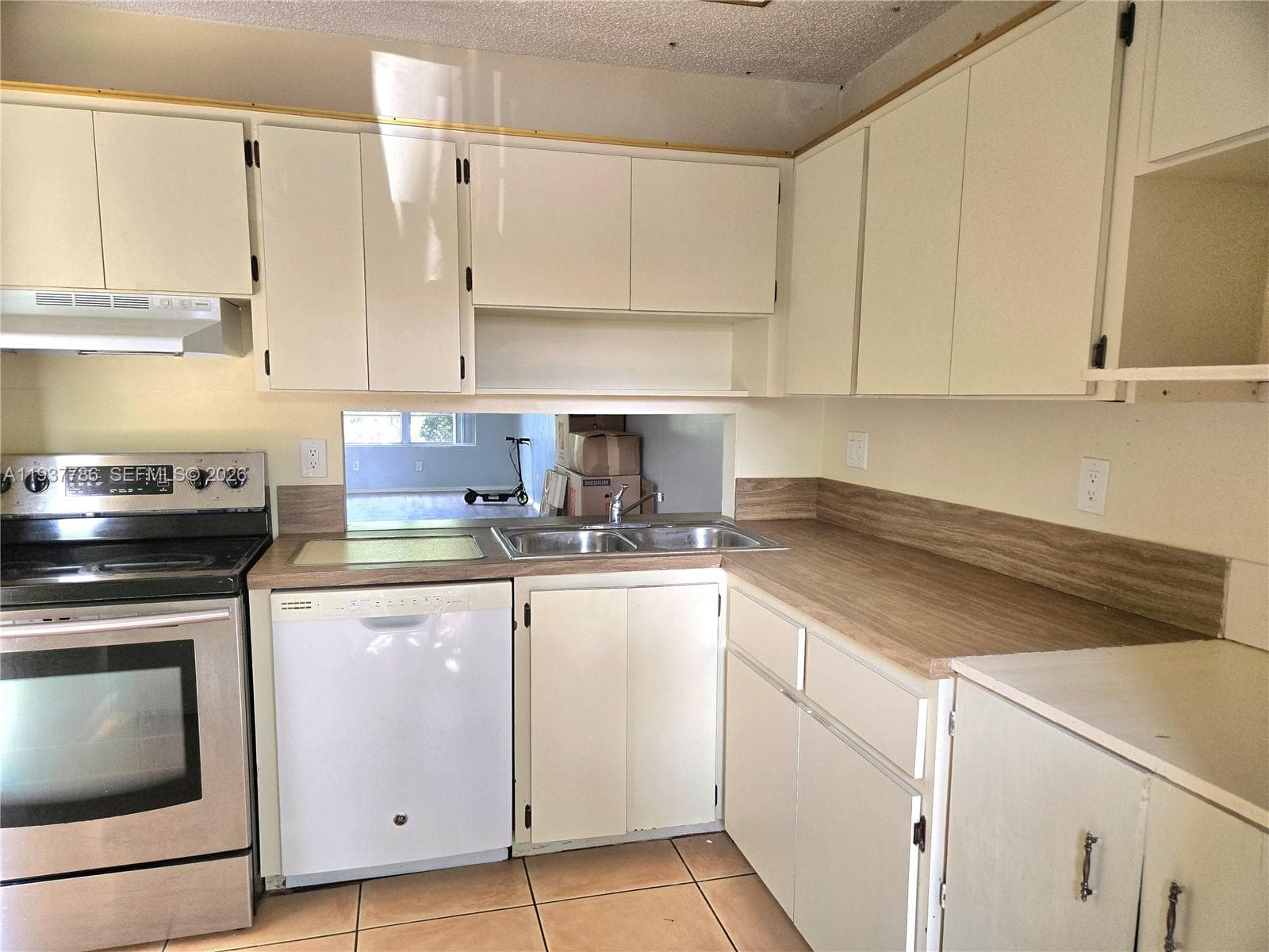 842 Banks Rd, Coconut Creek, FL 33063 — zdjęcie 3