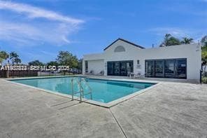212 Lake Pointe Dr # 210, Oakland Park, FL 33309