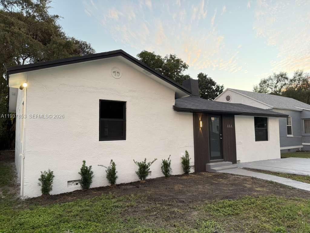 854 NW 76th St, Miami, FL 33150 — zdjęcie 3