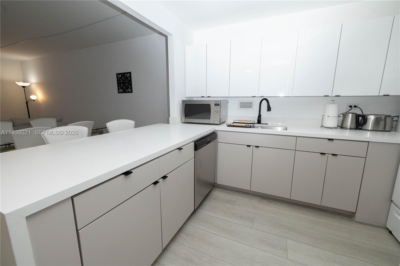 2301 Collins Ave # 423, Miami Beach, FL 33139 — zdjęcie 4