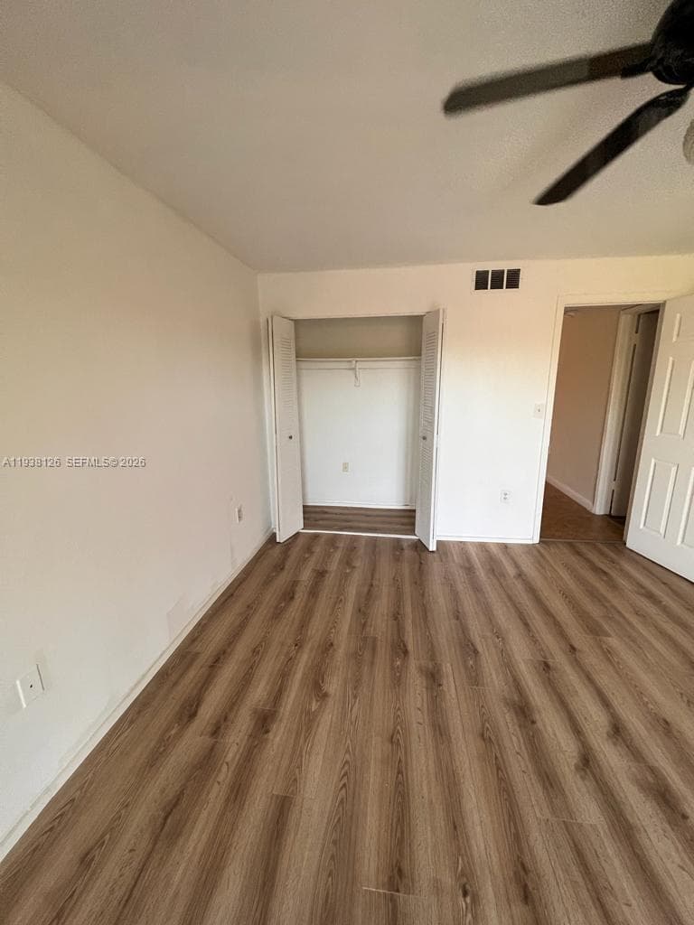 20520 NW 15th Ave # 221, Miami Gardens, FL 33169 — zdjęcie 2