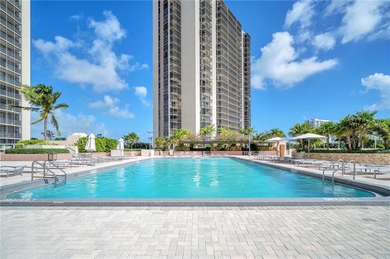 20301 W Country Club Drive # 1222, Aventura, FL 33180 — zdjęcie 2