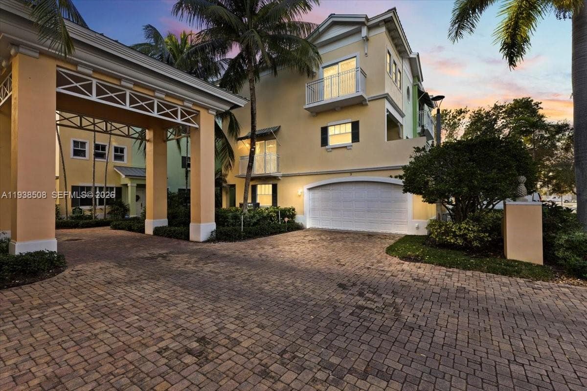 630 SE 15th St # 3, Fort Lauderdale, FL 33316 — zdjęcie 2