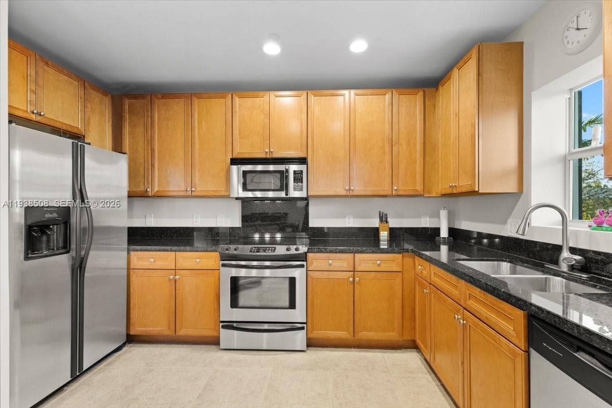630 SE 15th St # 3, Fort Lauderdale, FL 33316 — zdjęcie 4