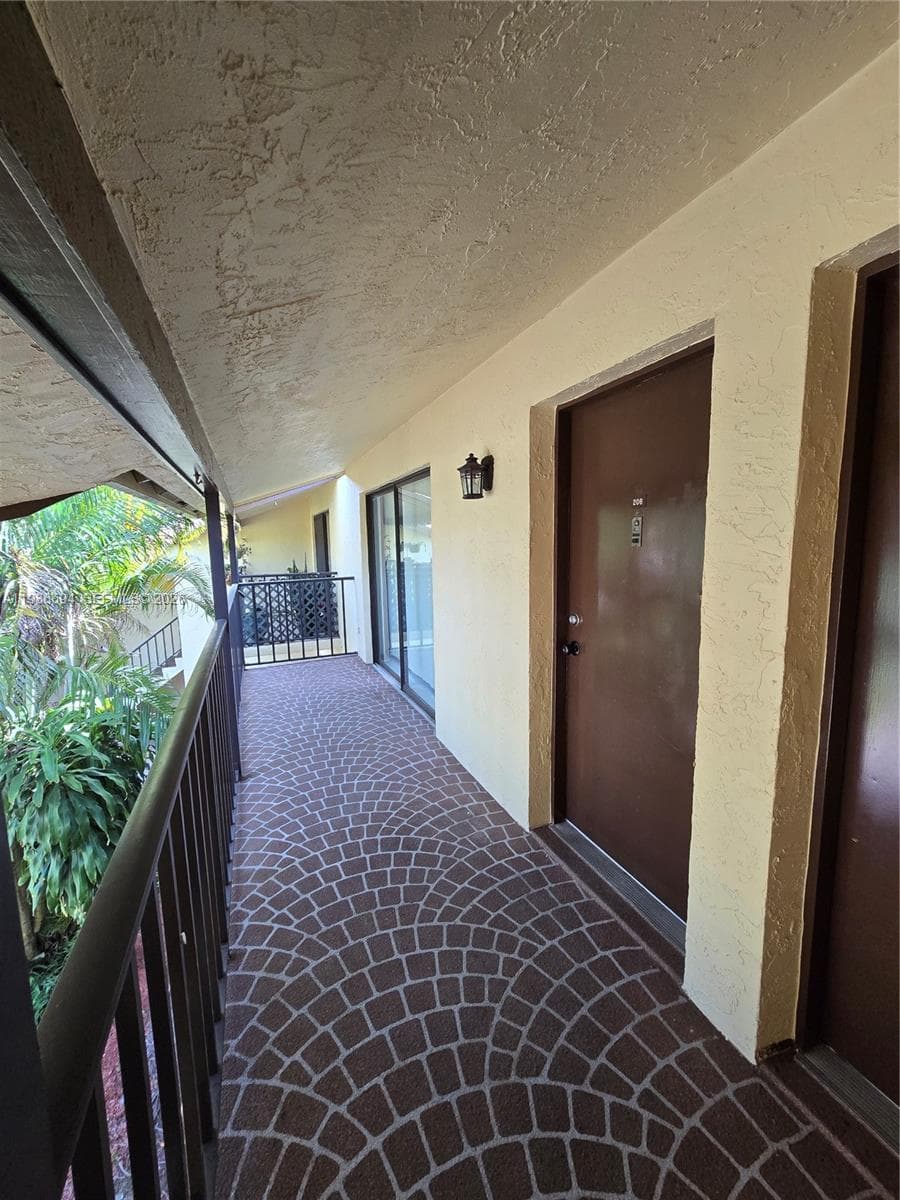 2050 Oleander Blvd # 9-206, Fort Pierce, FL 34950 — zdjęcie 4