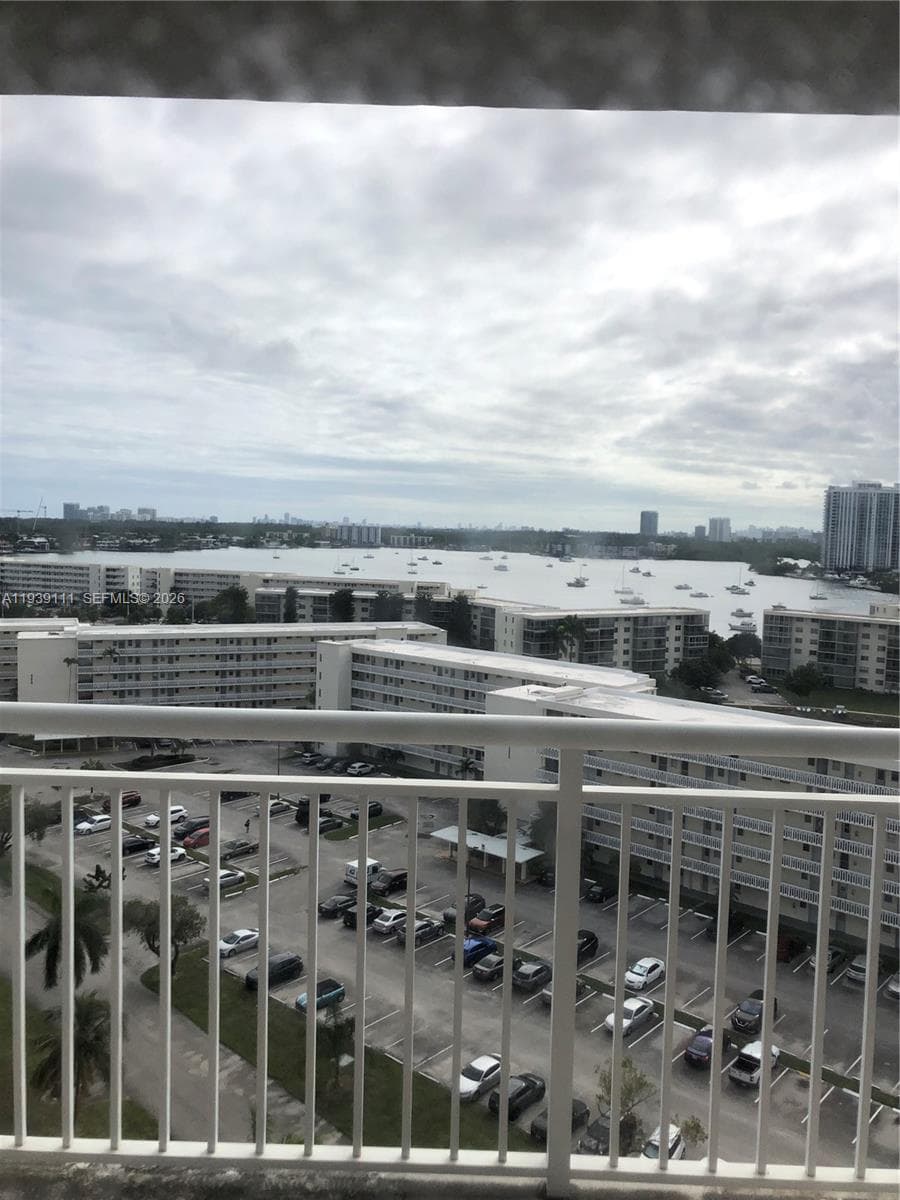 18011 Biscayne Blvd # 1403, Aventura, FL 33160 — zdjęcie 2