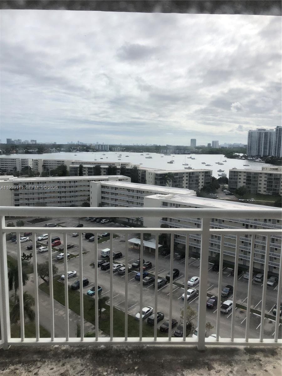 18011 Biscayne Blvd # 1403, Aventura, FL 33160 — zdjęcie 4