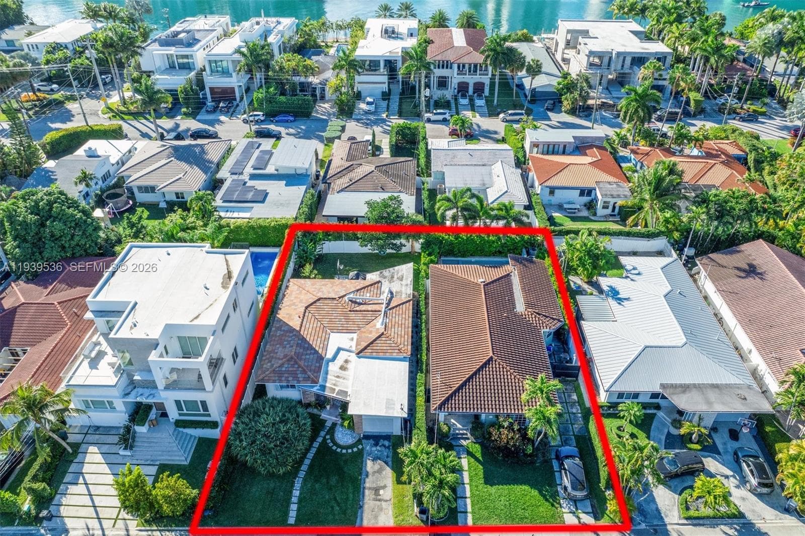 9424 - 9432 Carlyle Ave, Surfside, FL 33154