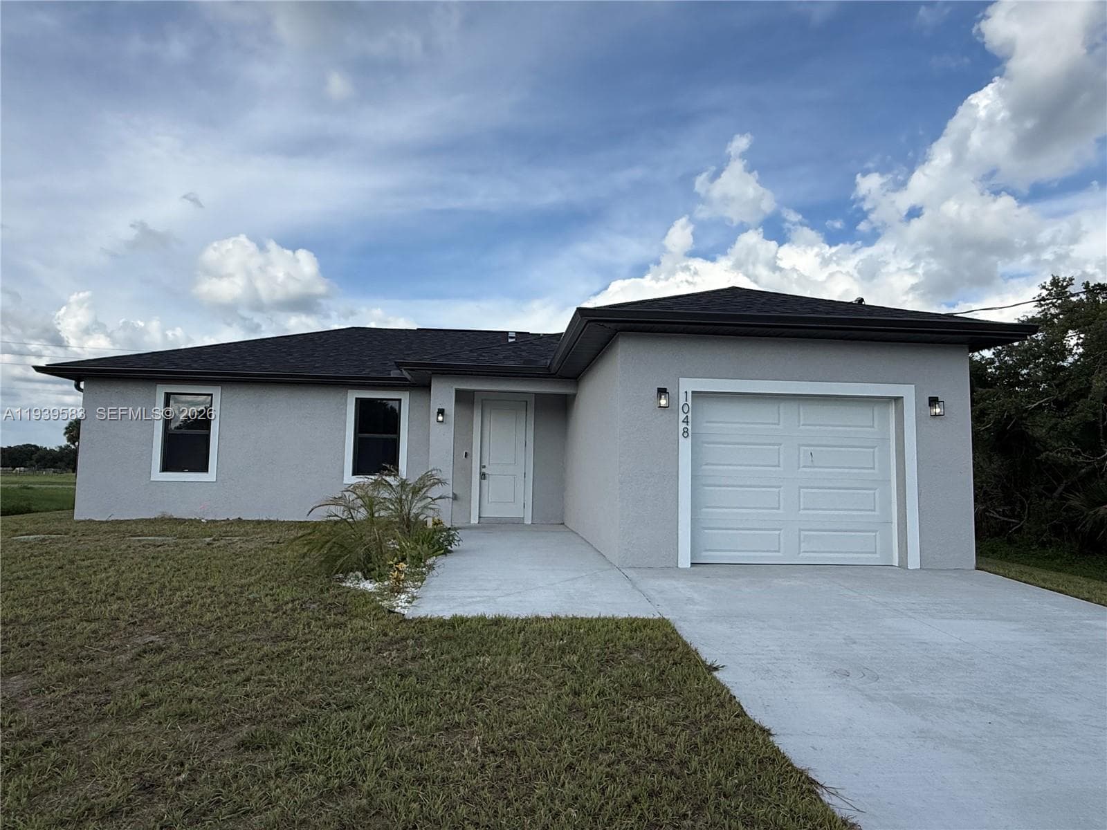 1048 Jay Ct, La Belle, FL 33935 — zdjęcie 2