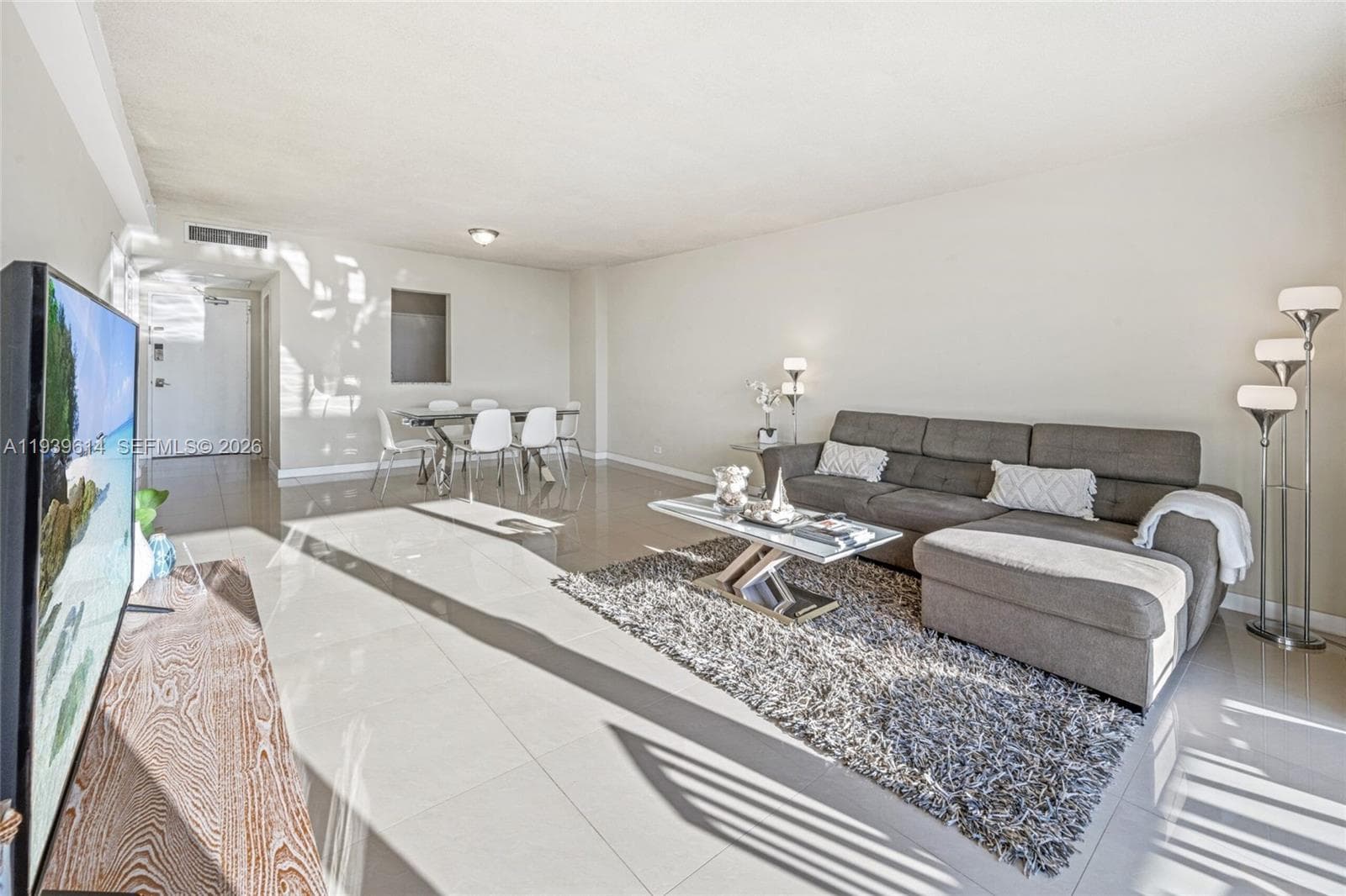 5601 Collins Ave # 1618, Miami Beach, FL 33140 — zdjęcie 3