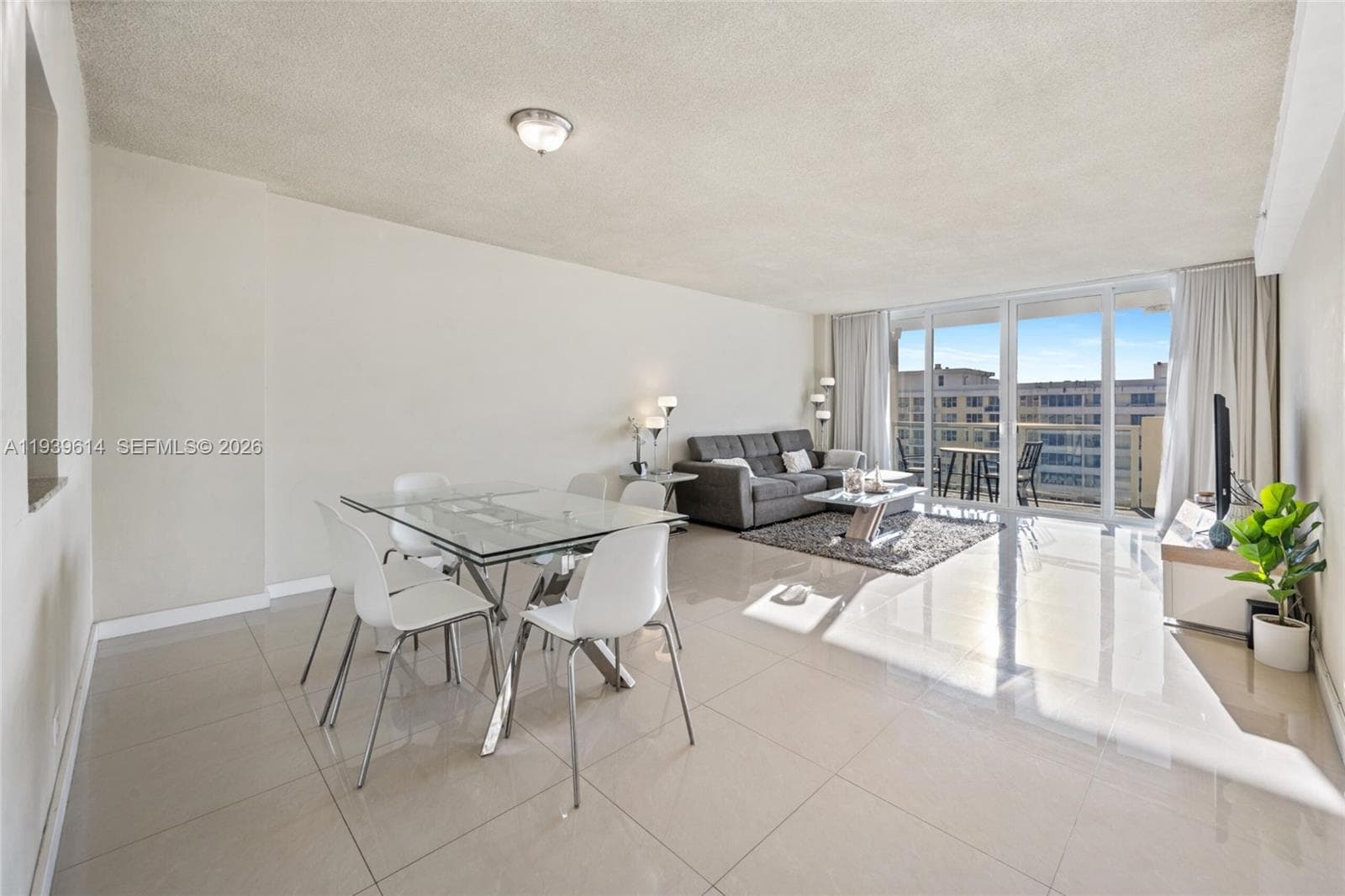 5601 Collins Ave # 1618, Miami Beach, FL 33140 — zdjęcie 4