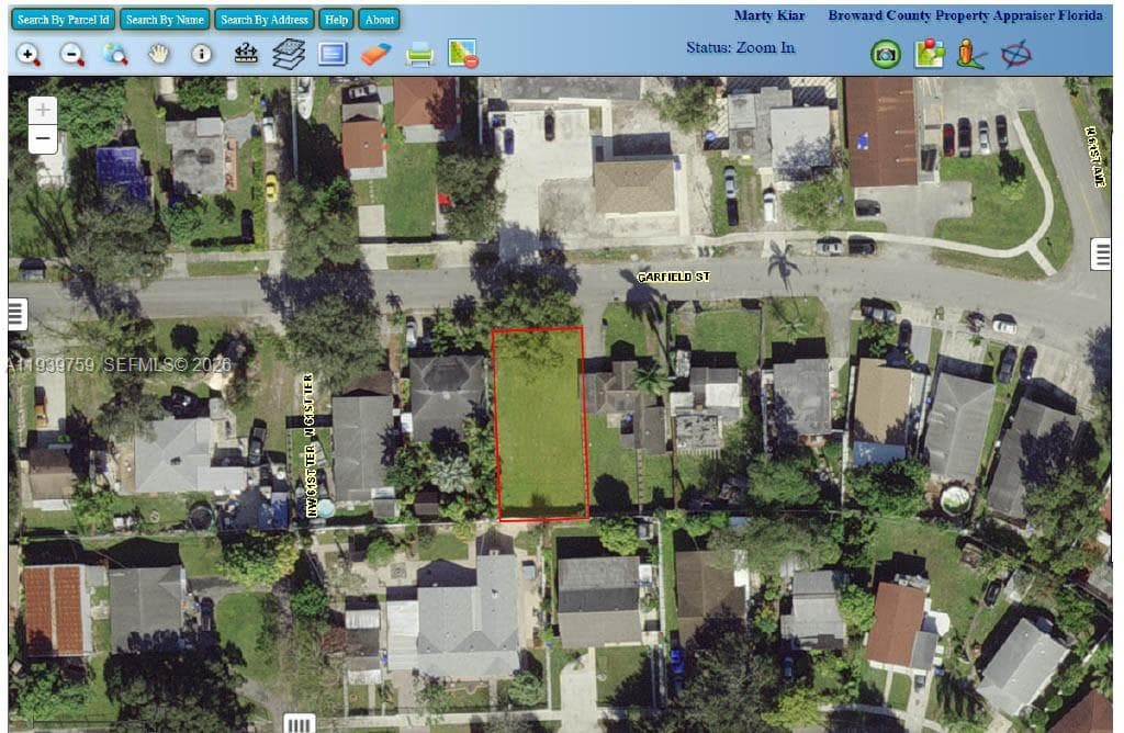 6122 Garfield St, Hollywood, FL 33024