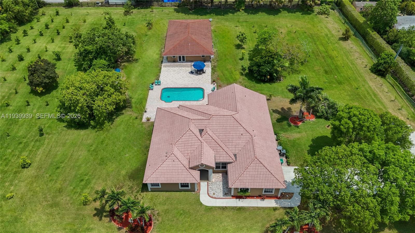 12851 Luray Rd, Southwest Ranches, FL 33330 — zdjęcie 2