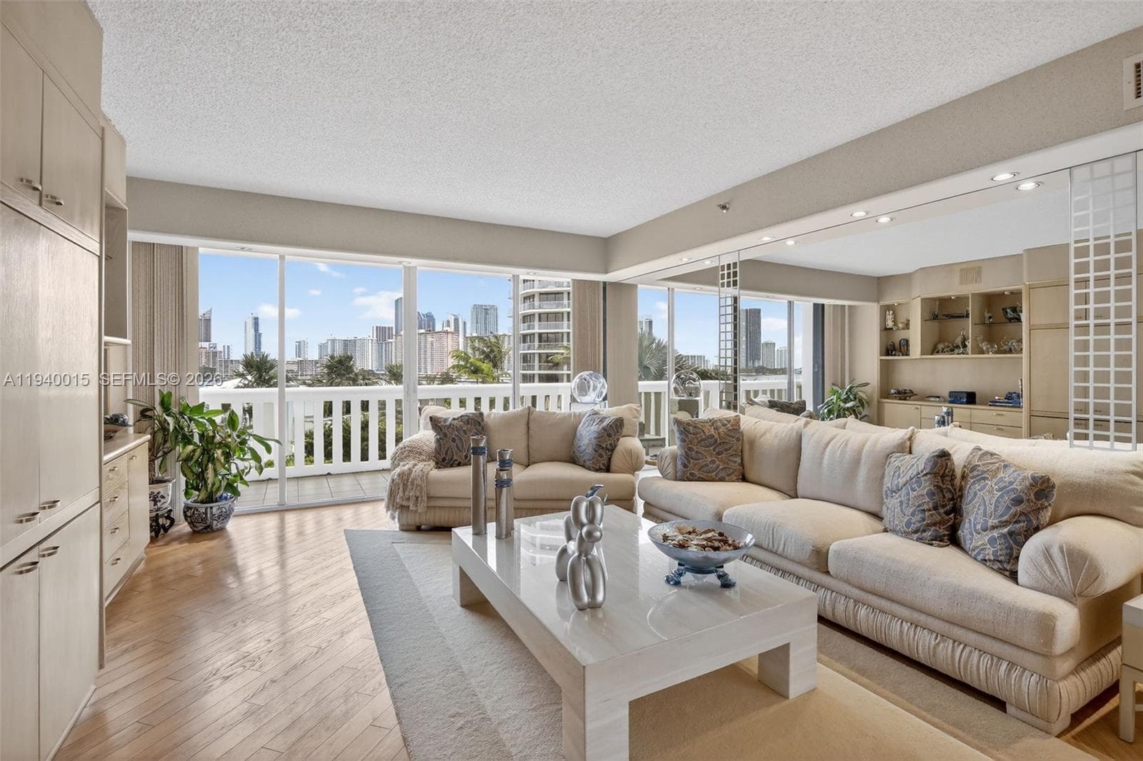 3000 Island Blvd # 502, Aventura, FL 33160 — zdjęcie 4