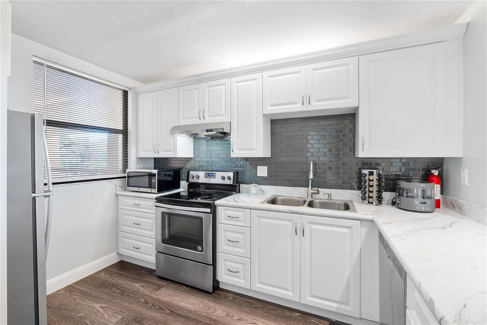 8437 Forest Hills Drive # 203, Coral Springs, FL 33065 — zdjęcie 4