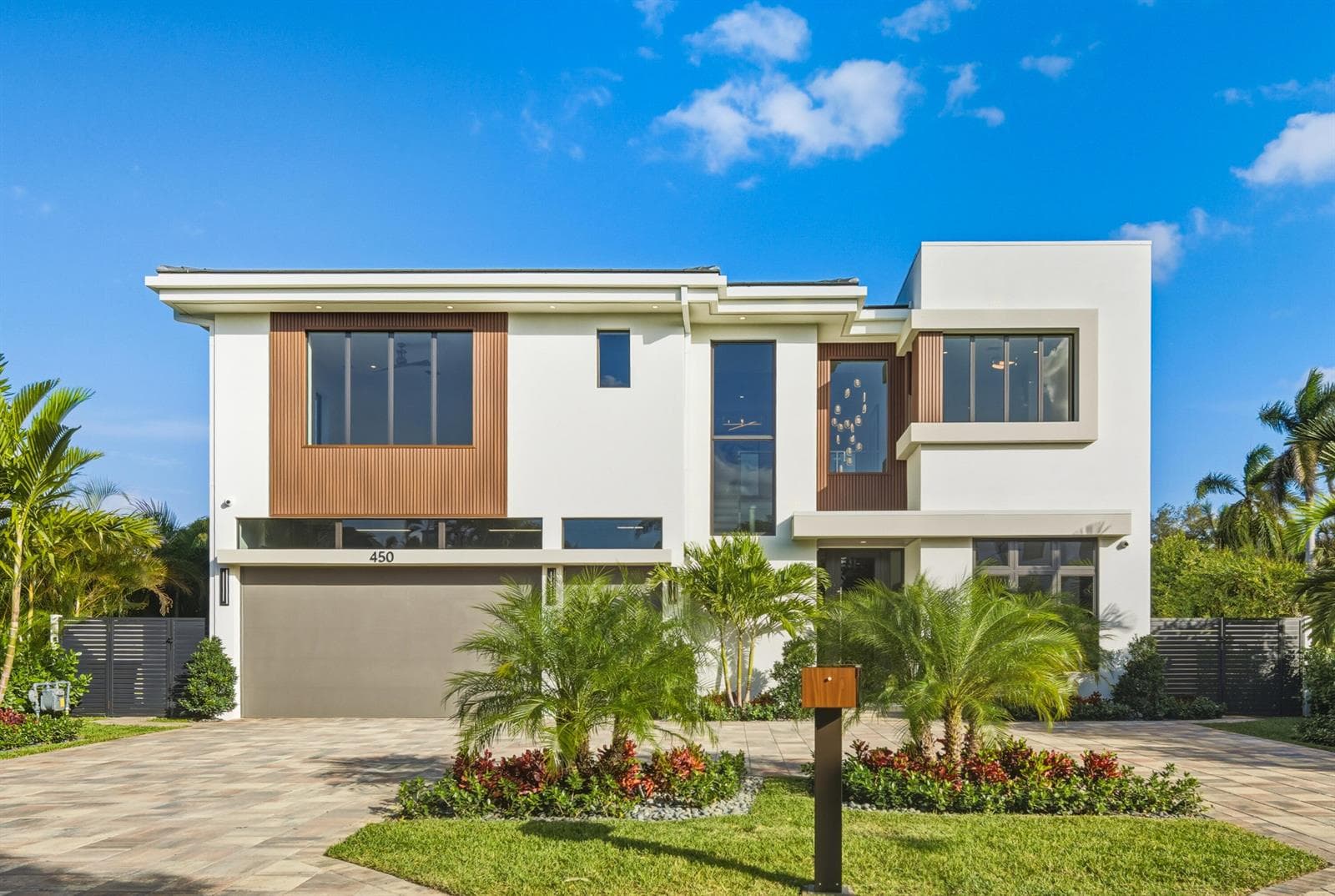 450 NE Spanish Court, Boca Raton, FL 33432 — zdjęcie 2