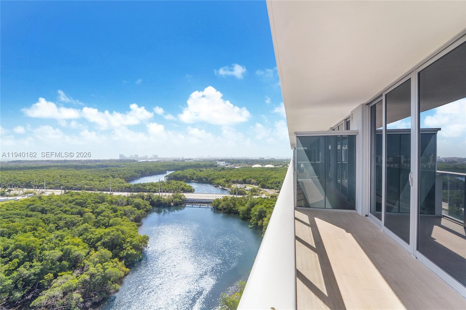 16385 Biscayne Blvd # 2017, North Miami Beach, FL 33160 — zdjęcie 4