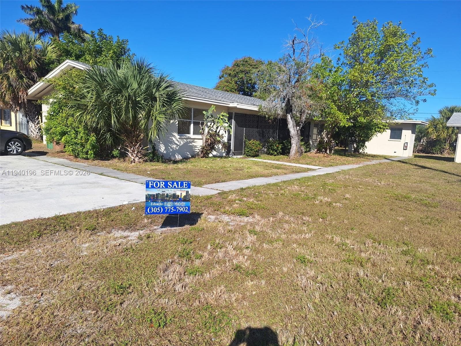 245 E PARKWAY, Other City - In The State Of Florida, FL 33904