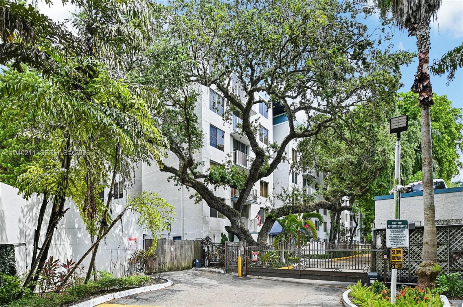 1740 NW N River Dr # 614, Miami, FL 33125 — zdjęcie 3