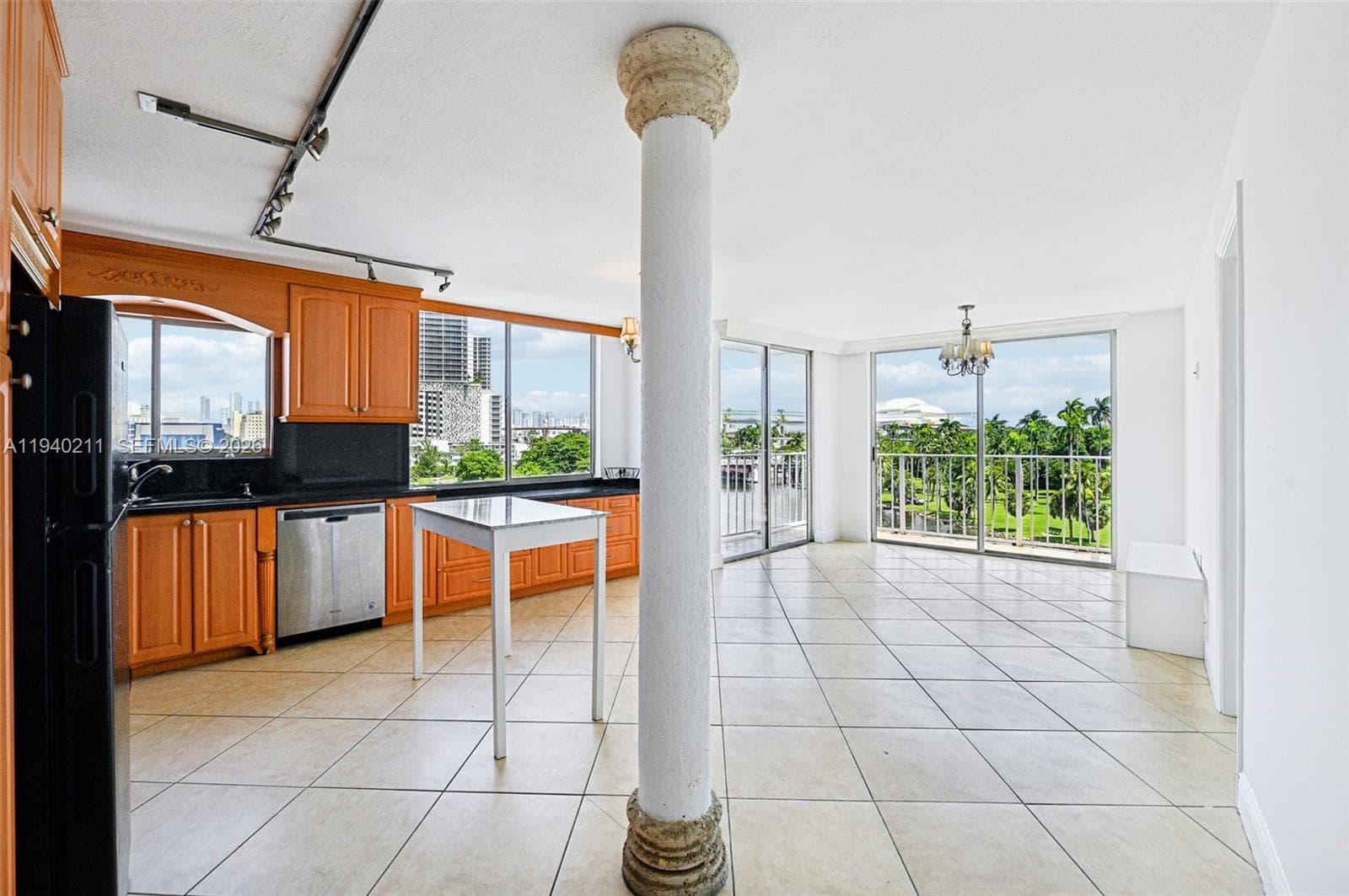 1740 NW N River Dr # 614, Miami, FL 33125 — zdjęcie 5