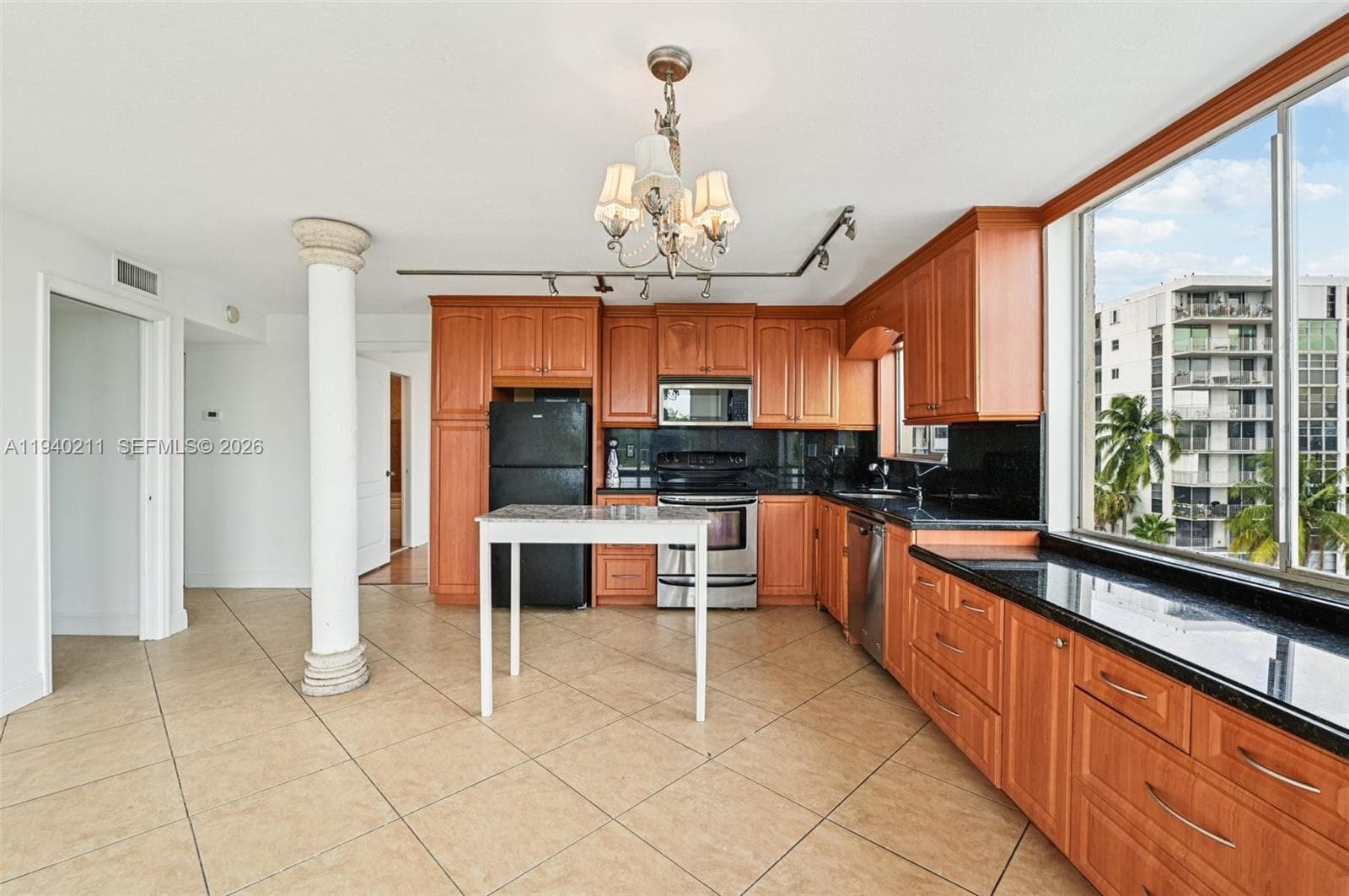 1740 NW N River Dr # 614, Miami, FL 33125 — zdjęcie 4