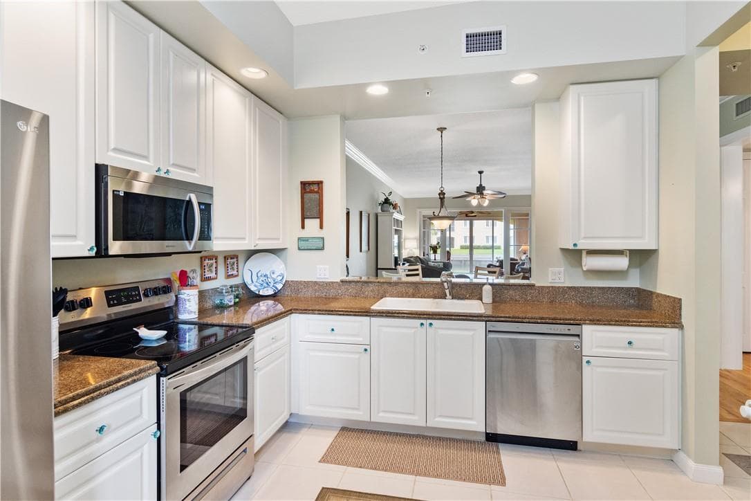 19 Harbour Isle Drive # 106, Hutchinson Island, FL 34949 — zdjęcie 5