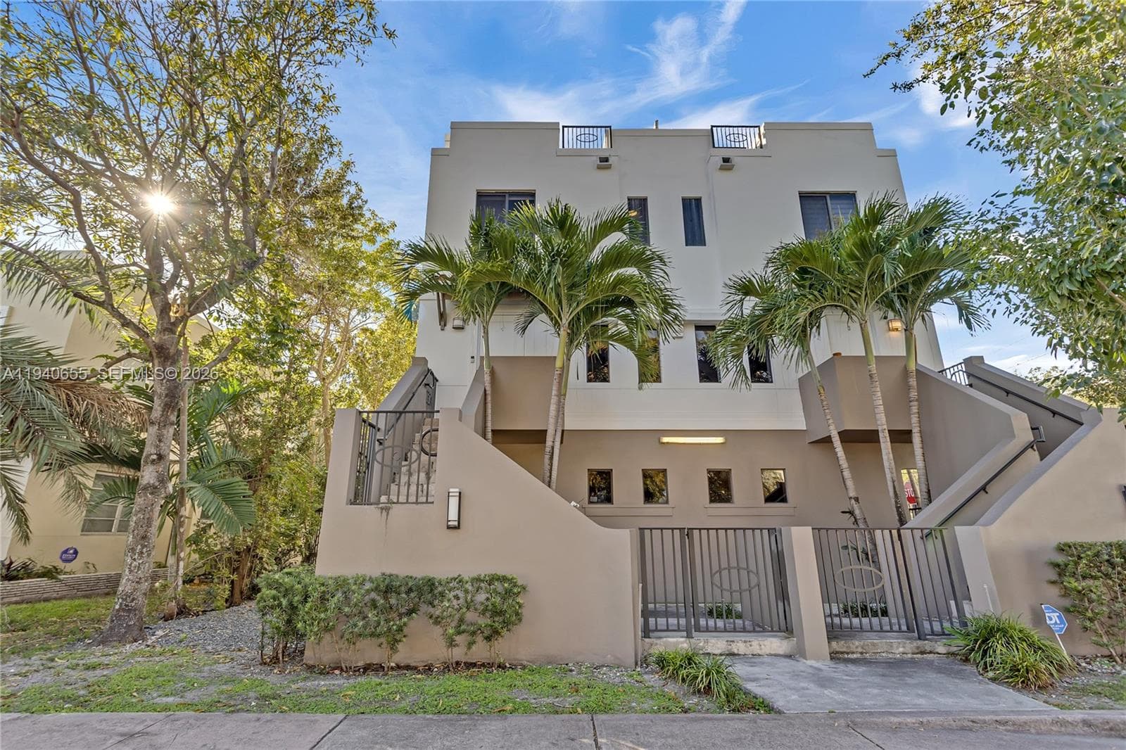 1405 Galiano St # 4, Coral Gables, FL 33134 — zdjęcie 2