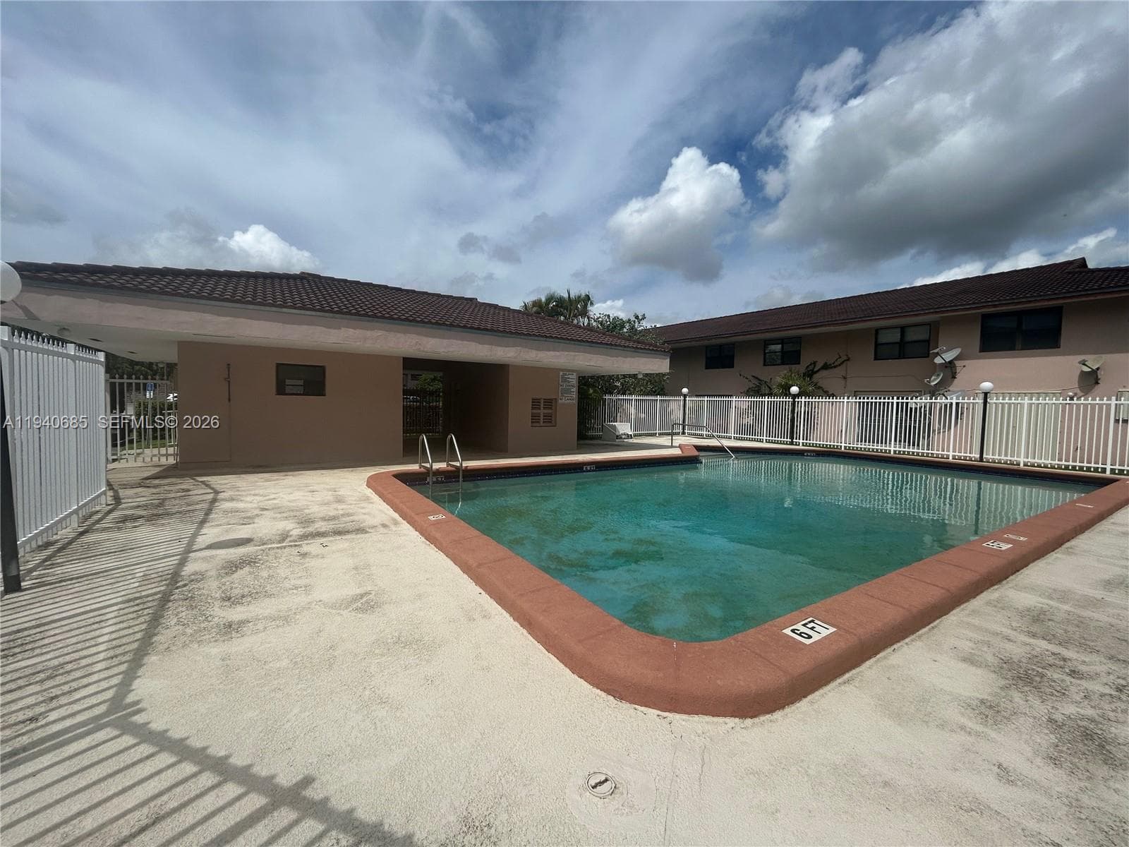 5851 W 20th Ave # 409, Hialeah, FL 33012