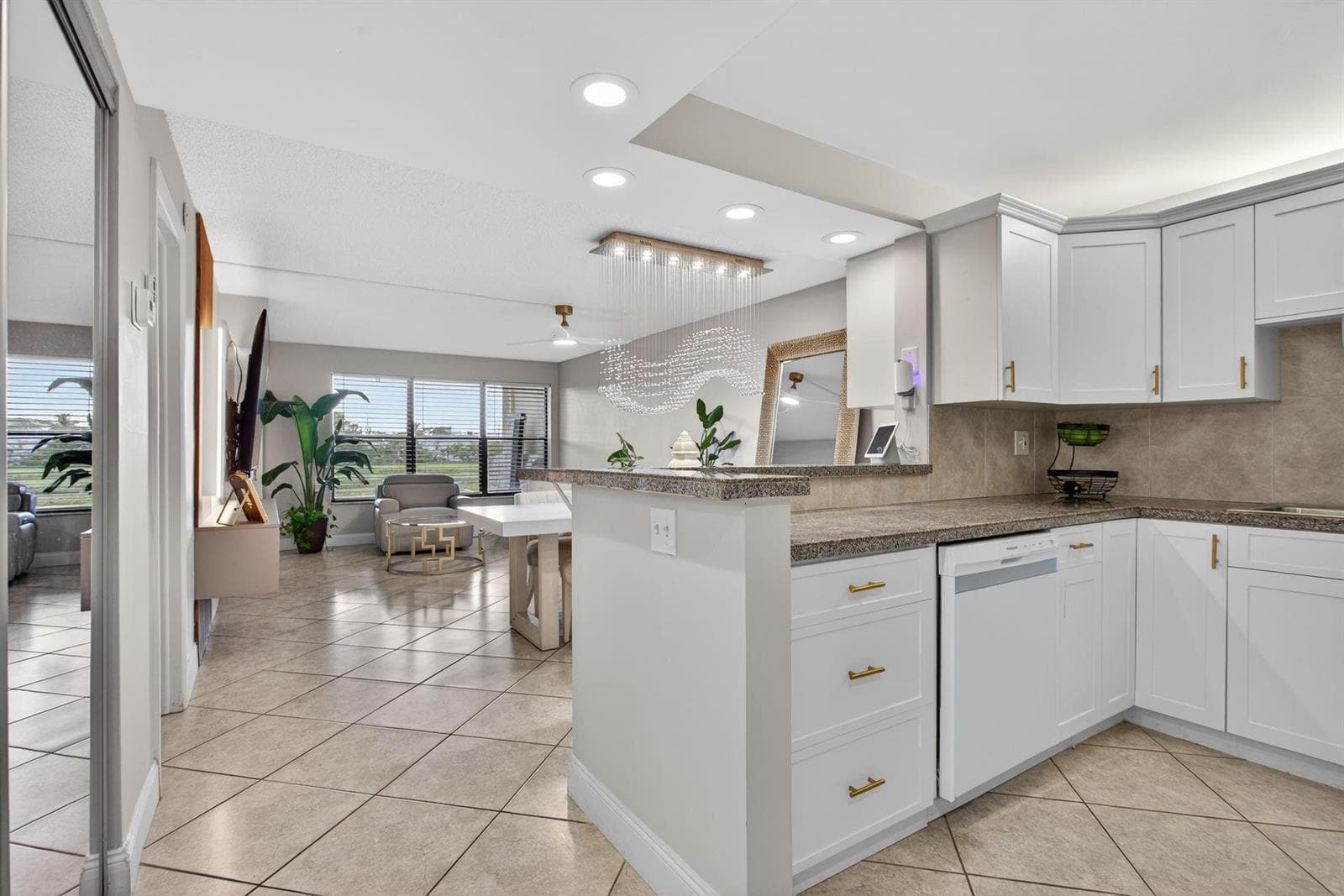 2314 S Cypress Bend Drive # 114, Pompano Beach, FL 33069 — zdjęcie 4
