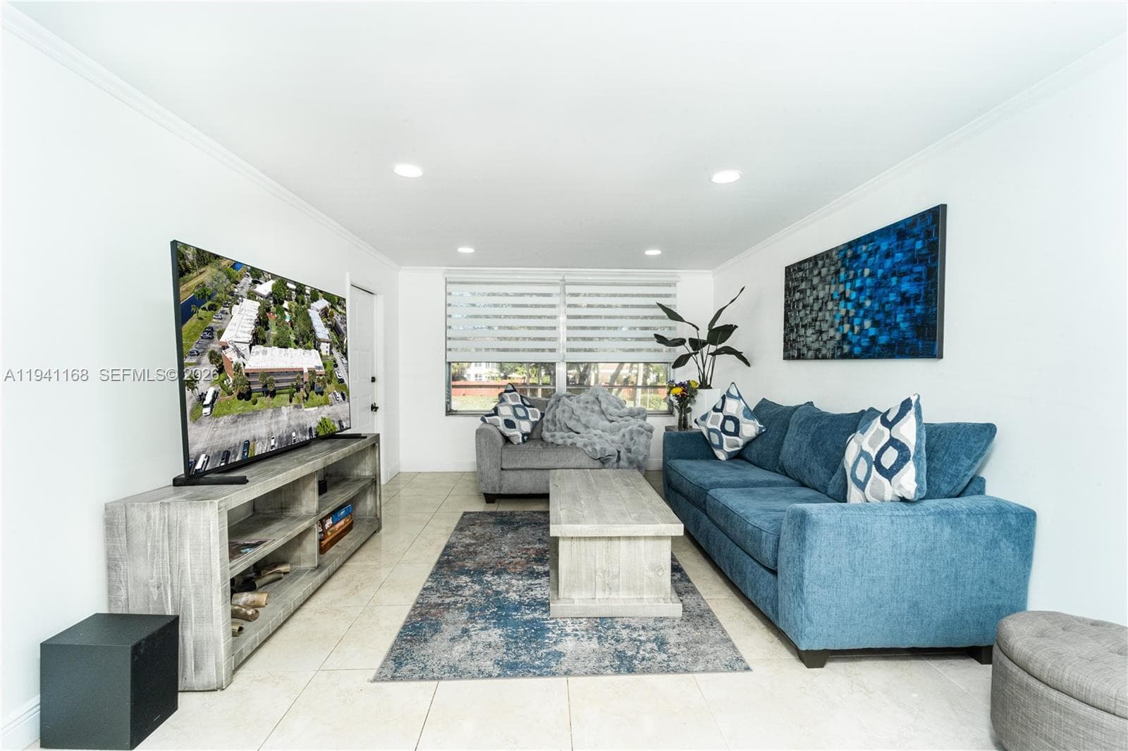 7500 NW 17th St # 207, Plantation, FL 33313