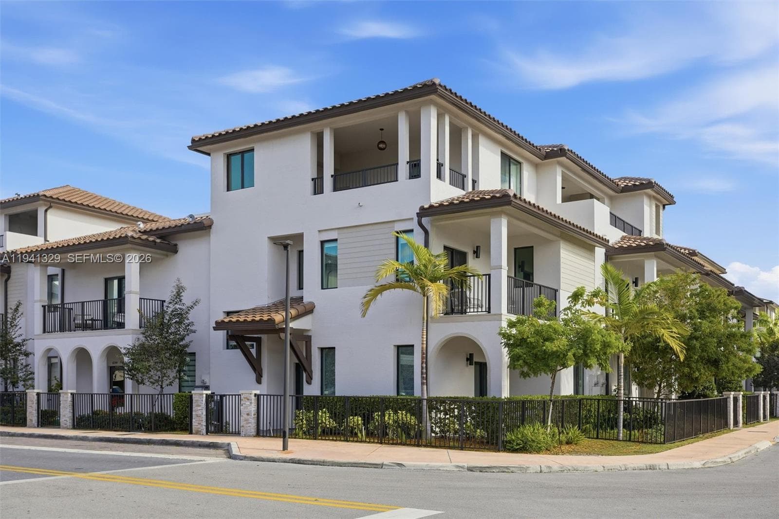 4250 NW 83rd Ave, Doral, FL 33166