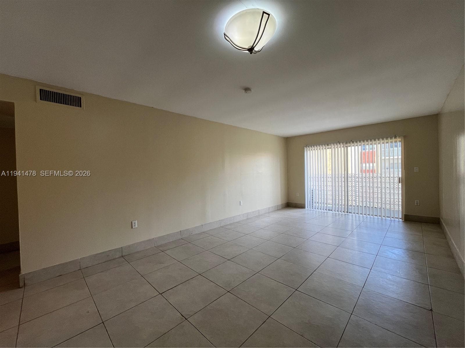 3700 NW 21st St # 304, Lauderdale Lakes, FL 33311 — zdjęcie 2
