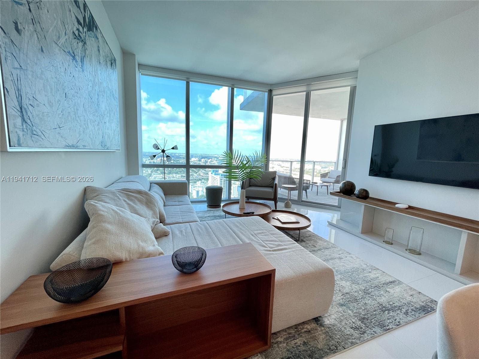 851 NE 1st Ave # 3606, Miami, FL 33132 — zdjęcie 5