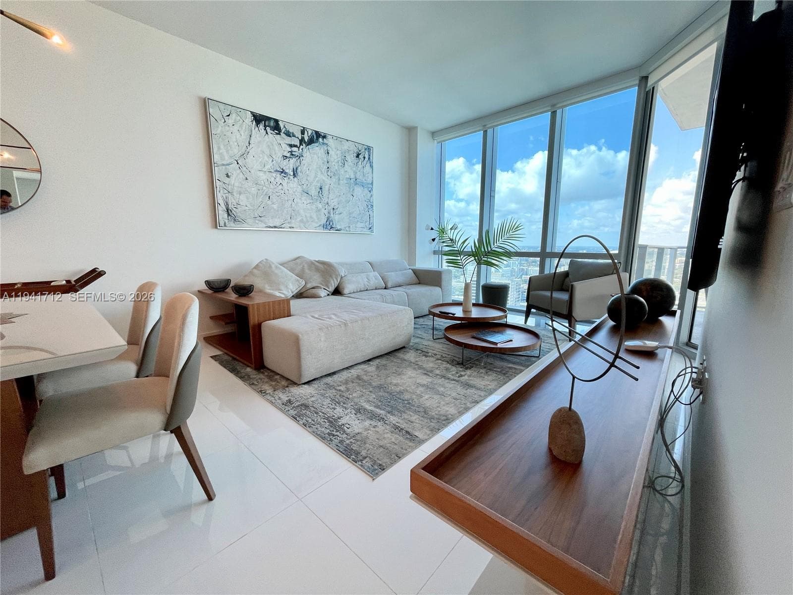 851 NE 1st Ave # 3606, Miami, FL 33132 — zdjęcie 4
